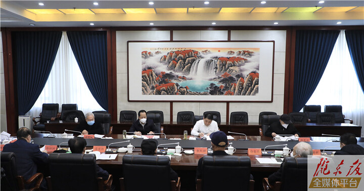 慶陽(yáng)市政府征求老干部代表對(duì)《政府工作報(bào)告（征求意見稿）》的意見建議