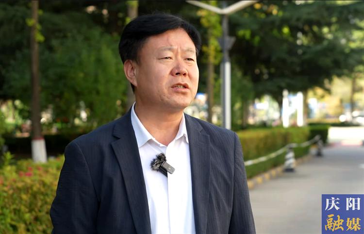 全力挖掘拓展數(shù)字資源 推動(dòng)招商選資晉位爭先 ——訪慶陽市機(jī)關(guān)事務(wù)管理局黨組書記、局長張曉龍