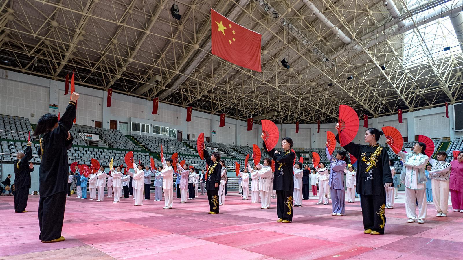 【圖說慶陽】“體育+非遺！慶陽30場(chǎng)太極公益課掀起‘動(dòng)靜相宜’健康潮”