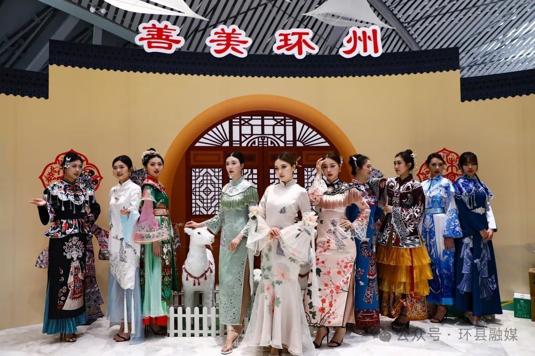 【攝影報(bào)道】環(huán)縣非遺皮影創(chuàng)新演繹！皮影服飾首秀莫干山